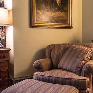 Colonial Queen Room Terrace Ocean View